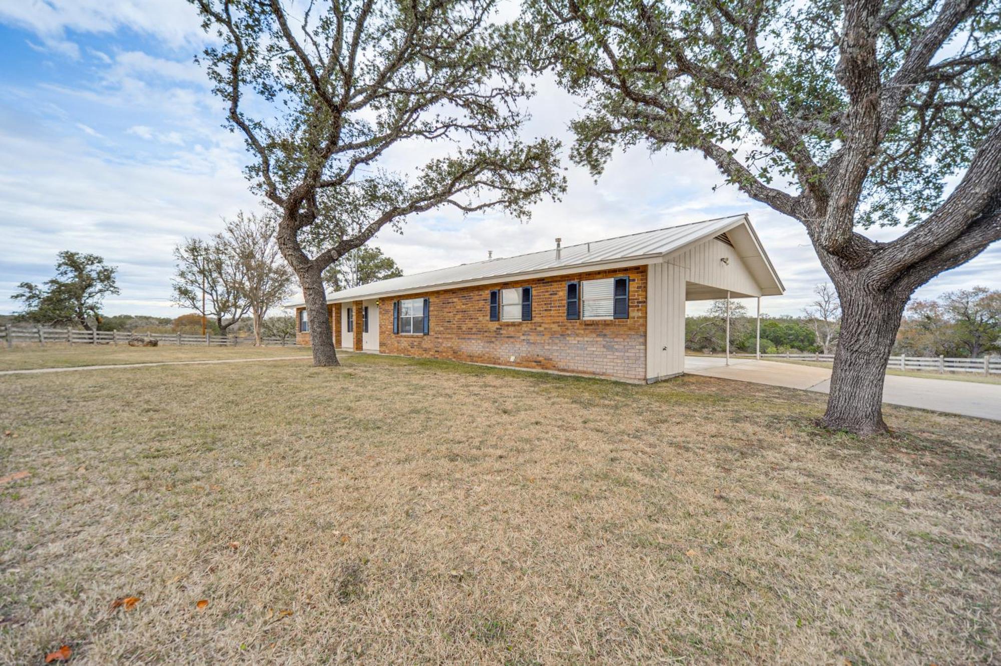 Historic Hoffmann Ranch Haus Near Wineries! Villa Fredericksburg Exteriör bild