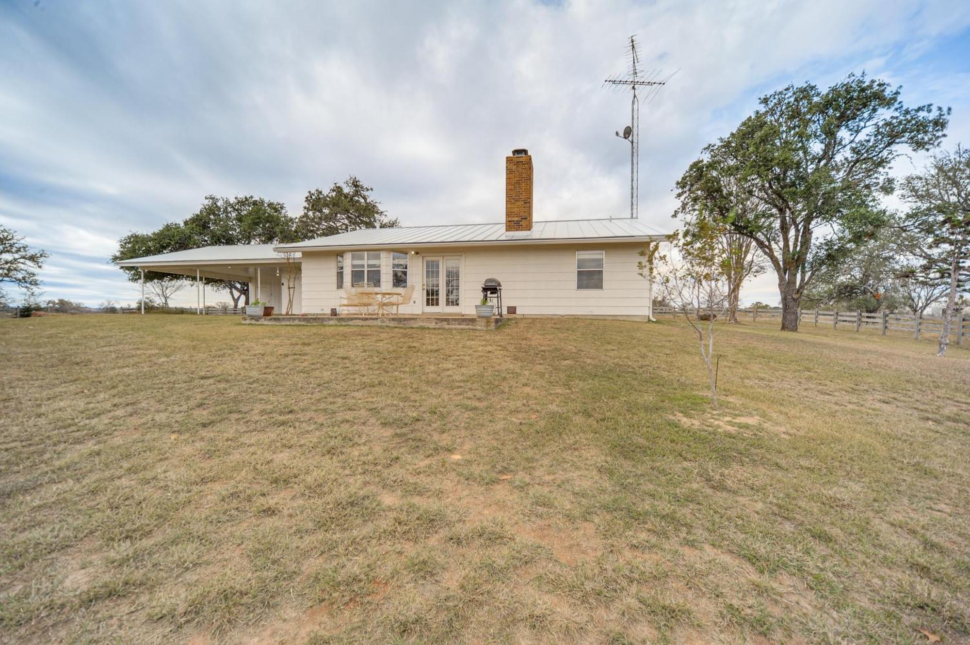 Historic Hoffmann Ranch Haus Near Wineries! Villa Fredericksburg Exteriör bild