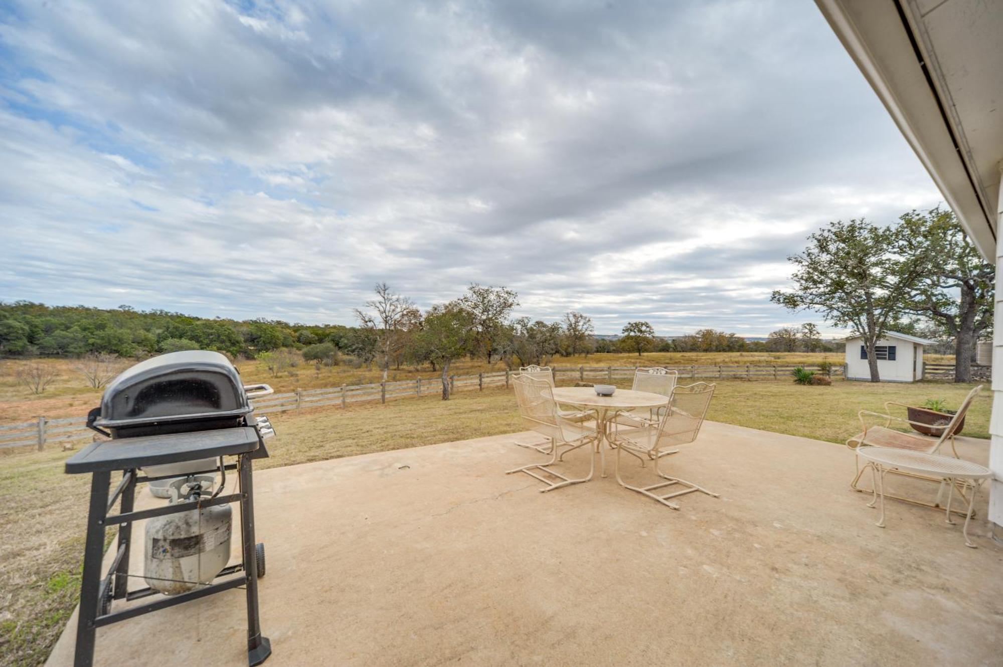 Historic Hoffmann Ranch Haus Near Wineries! Villa Fredericksburg Exteriör bild